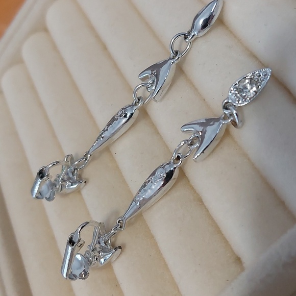 Clipon Silvertone Crystal Long Dangle Earrings Clip On Signed Wedding - Picture 5 of 6